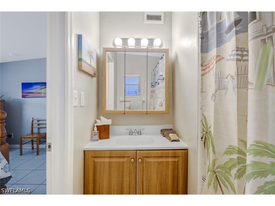 2140 Harbor Lane Naples FL 34104 226025788 image13