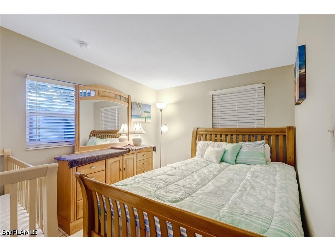 2140 Harbor Lane Naples FL 34104 226025788 image16
