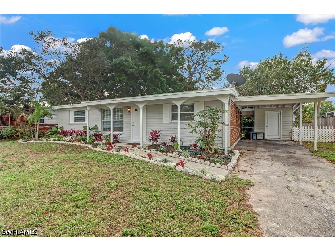2140 Harbor Lane Naples FL 34104 226025788 image2