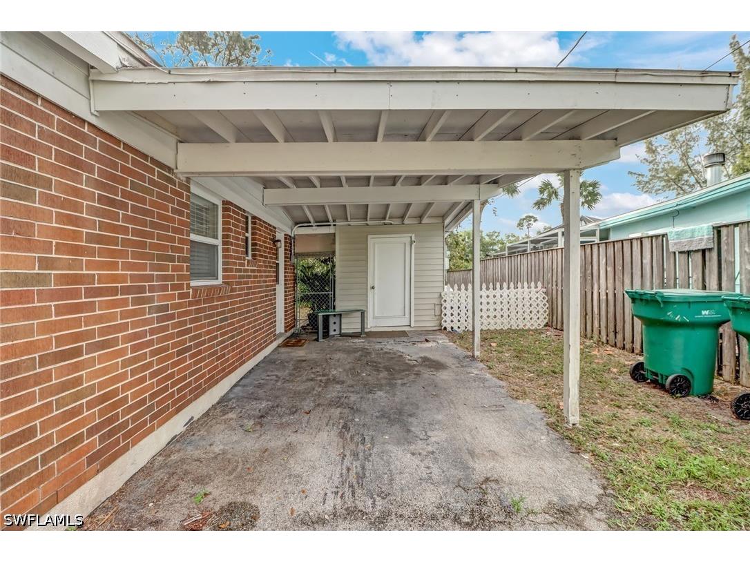 2140 Harbor Lane Naples FL 34104 226025788 image24