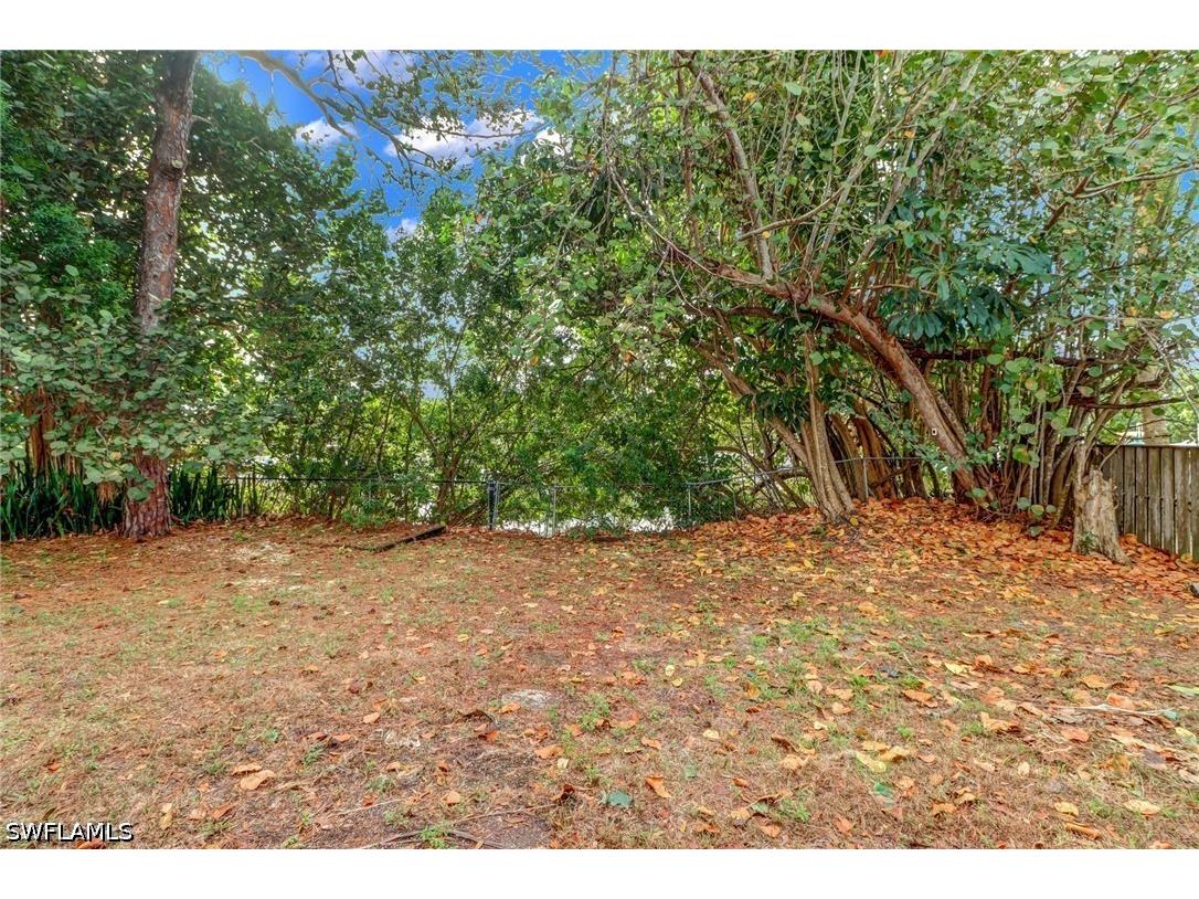 2140 Harbor Lane Naples FL 34104 226025788 image25