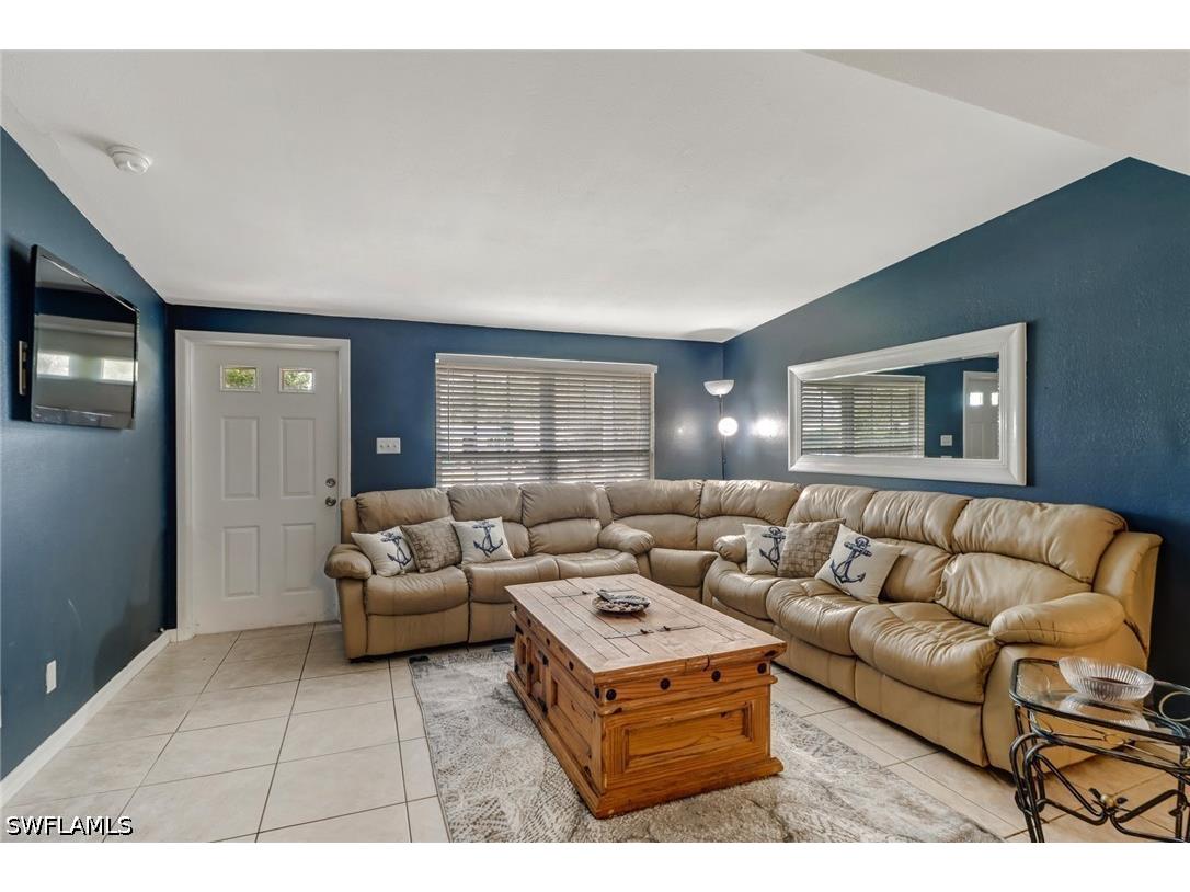 2140 Harbor Lane Naples FL 34104 226025788 image4