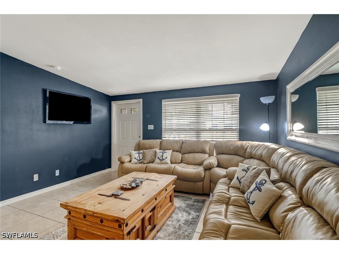 2140 Harbor Lane Naples FL 34104 226025788 image5