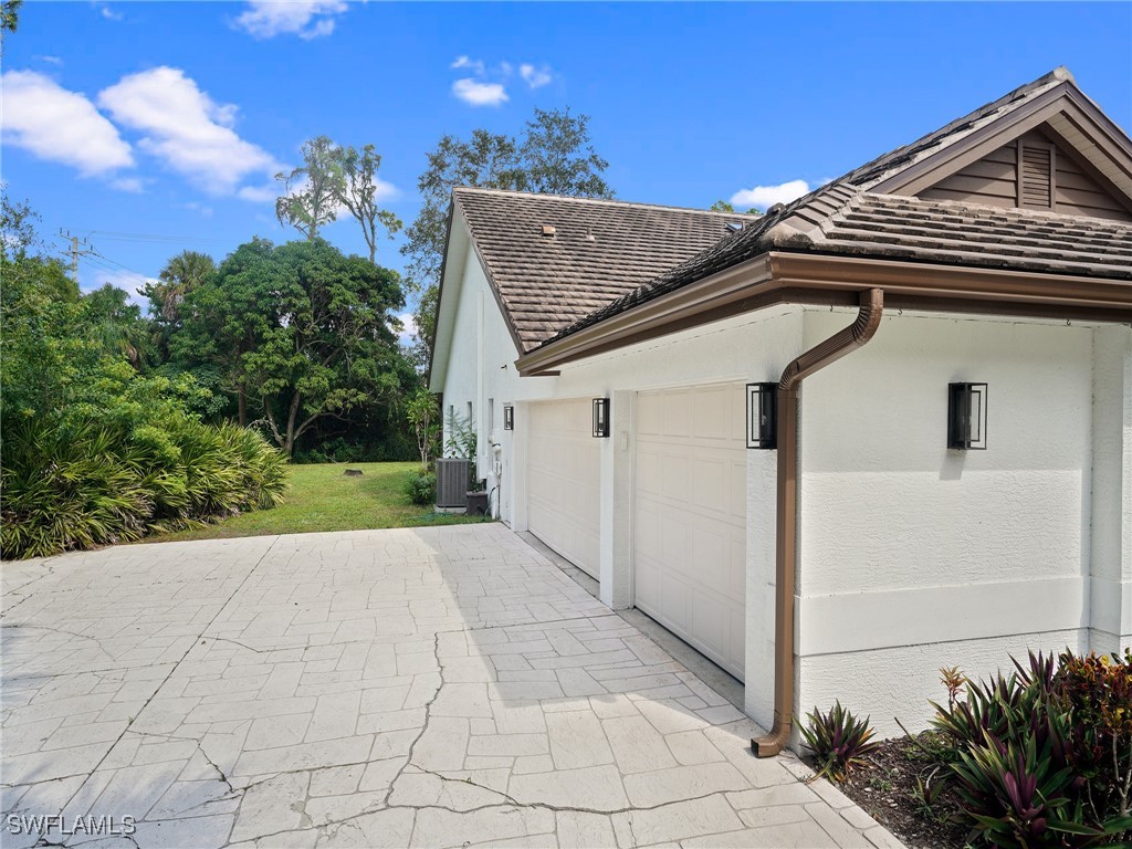 2140 Harlans Run Naples FL 34105 225073644 image36