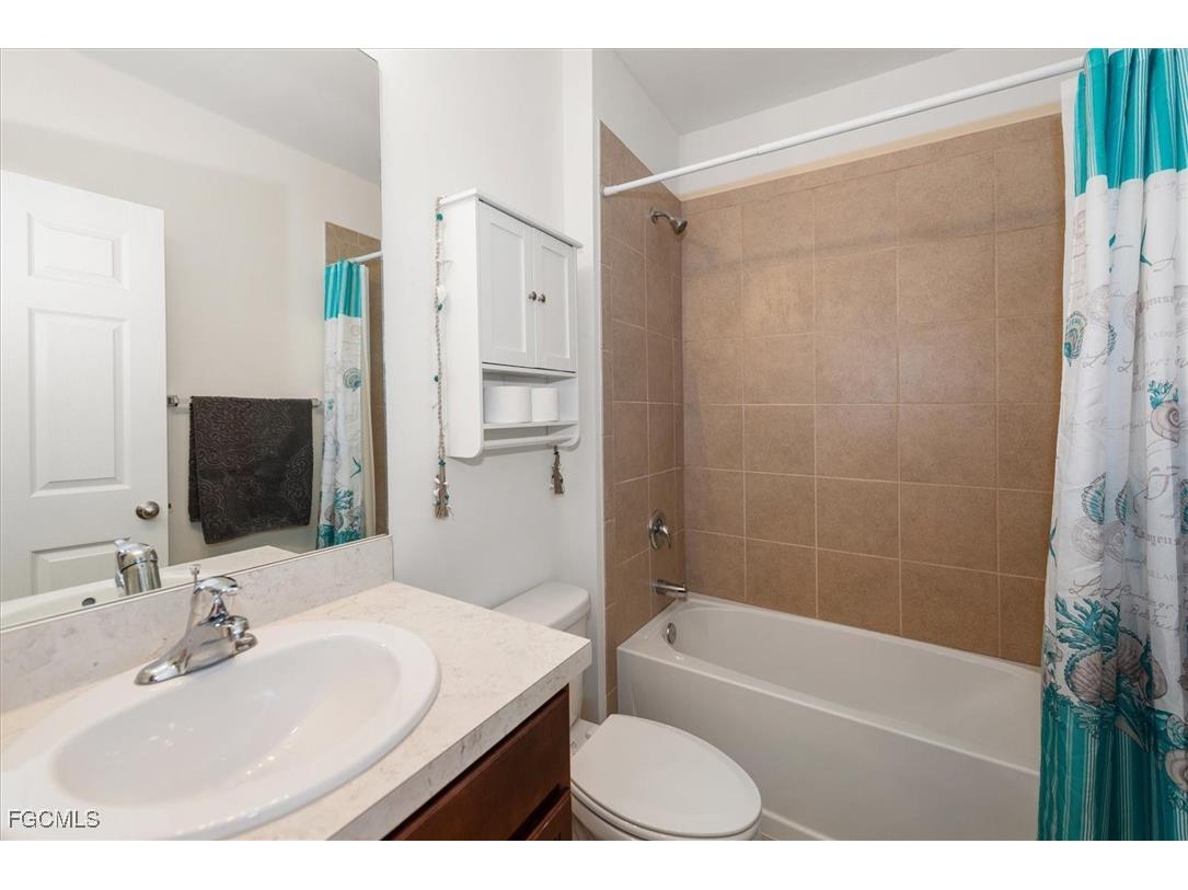 2140 Pigeon Plum Way North Fort Myers FL 33917 2025023077 image20