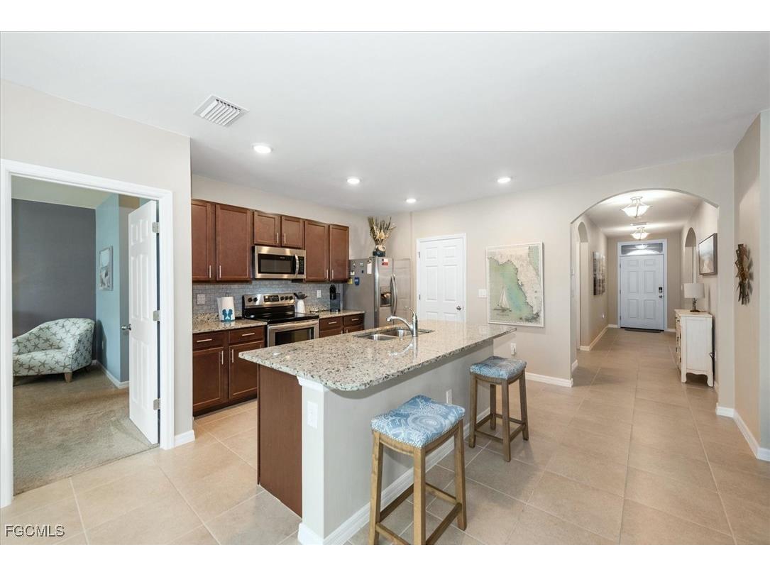 2140 Pigeon Plum Way North Fort Myers FL 33917 2025023077 image4