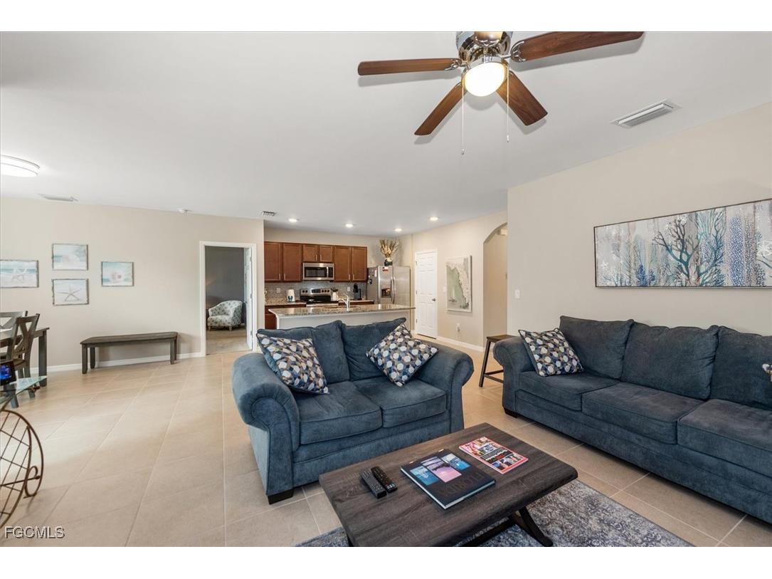 2140 Pigeon Plum Way North Fort Myers FL 33917 2025023077 image9