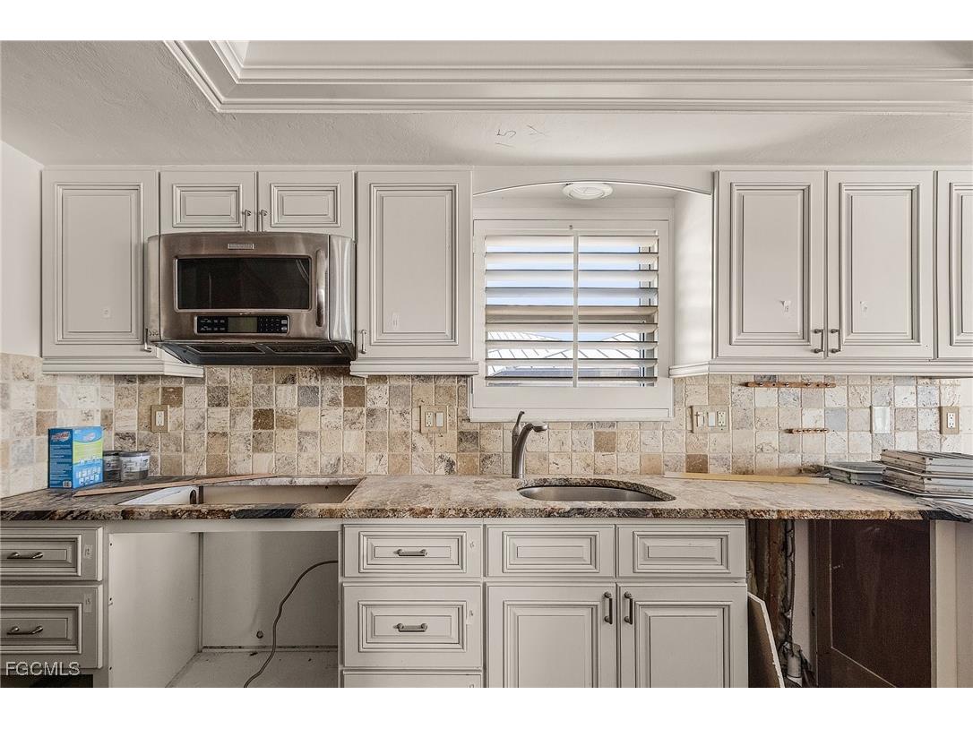 21401 Widgeon Terrace Fort Myers Beach FL 33931 2026002589 image10