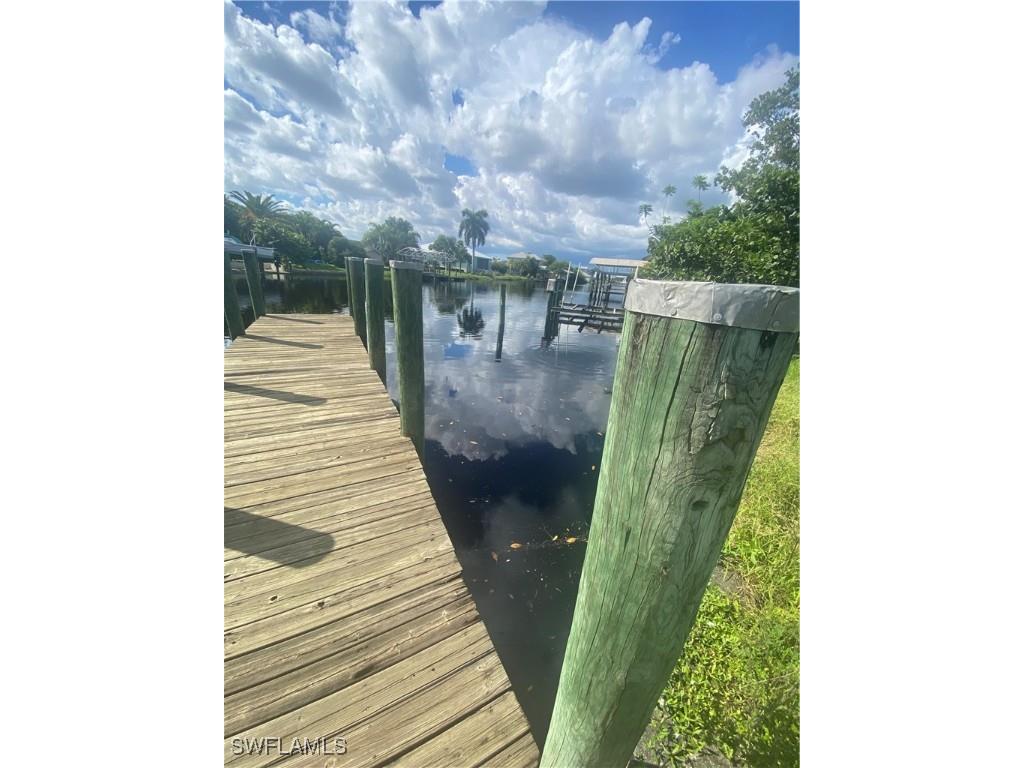 2141 Saint Croix Avenue Fort Myers FL 33905 224076631 image3