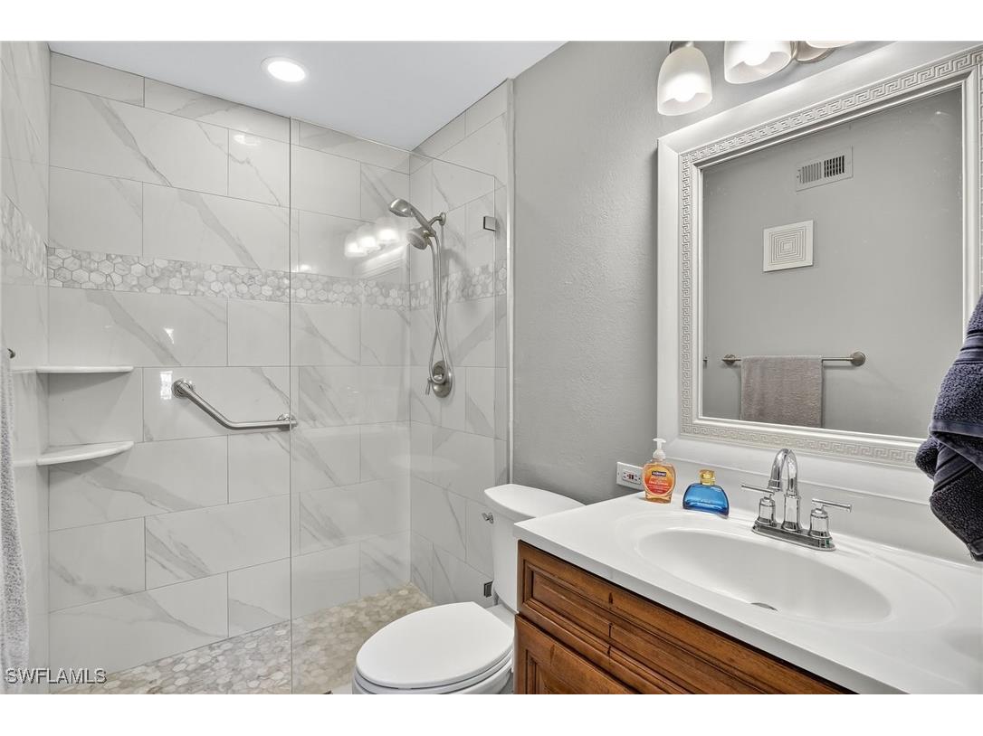 2142 Arbour Walk Circle #2616 Naples FL 34109 225072939 image32