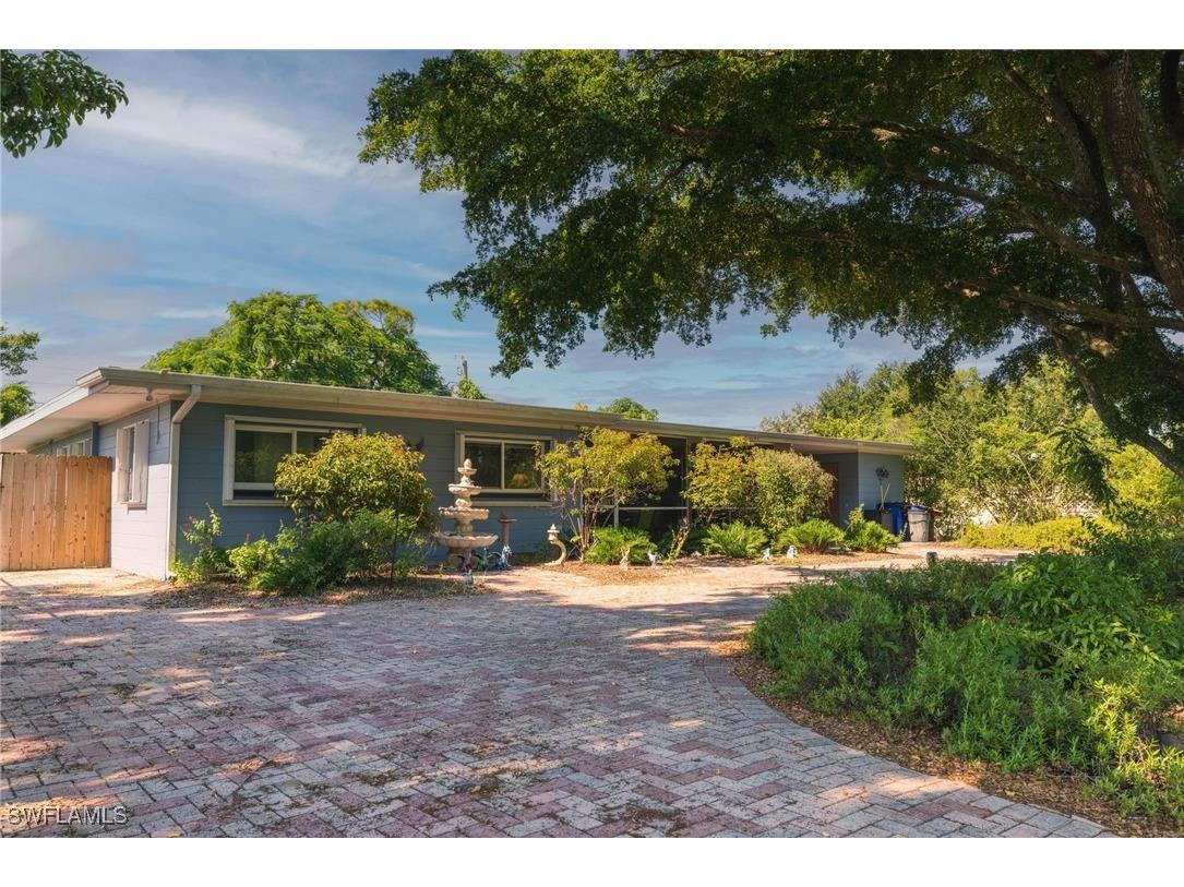 2142 Sunrise Boulevard Fort Myers FL 33907 224067813 image1