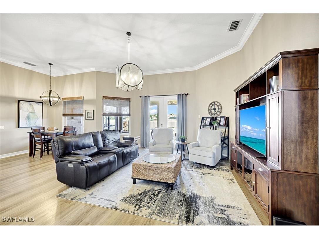 2143 Grove Drive Naples FL 34120 226002898 image7