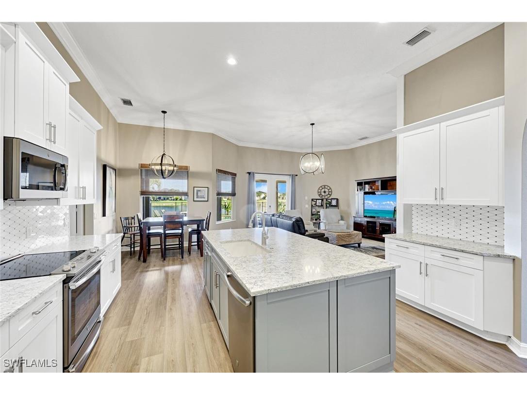 2143 Grove Drive Naples FL 34120 226002898 image9