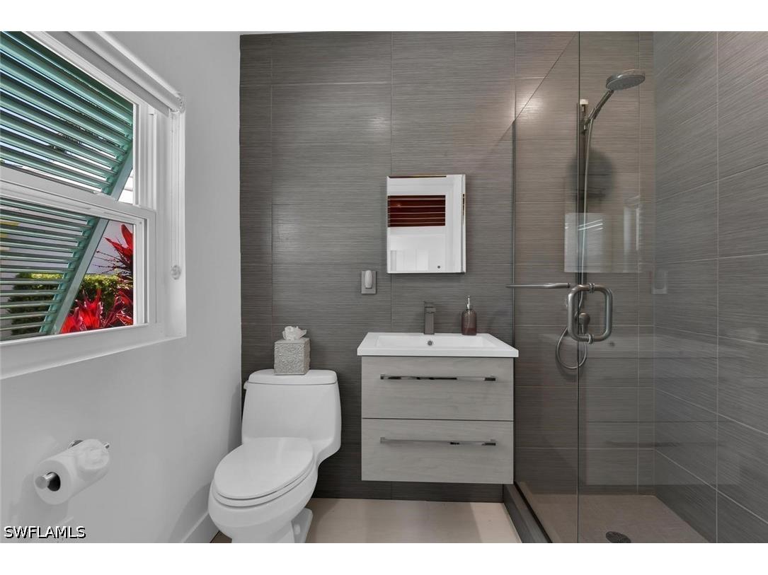 2143 Marina Drive Naples FL 34102 226017315 image24