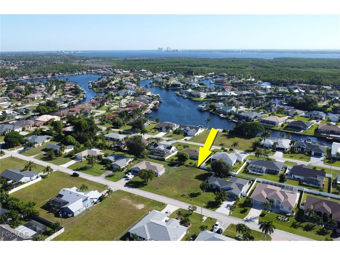 2143 SE 18th Place Cape Coral FL 33990 2025015853 image2