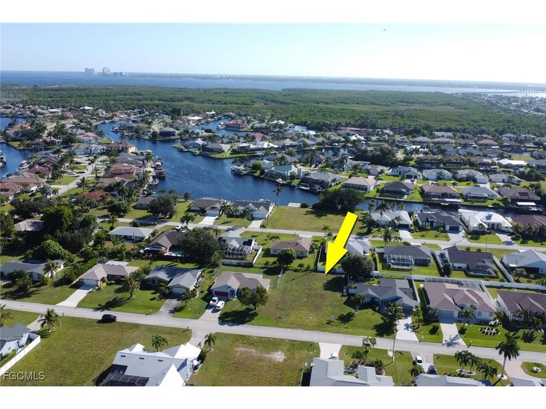 2143 SE 18th Place Cape Coral FL 33990 2025015853 image3