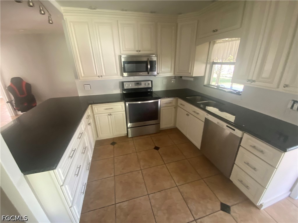 2143 W Tobago Circle Fort Myers FL 33905 2026019311 image11