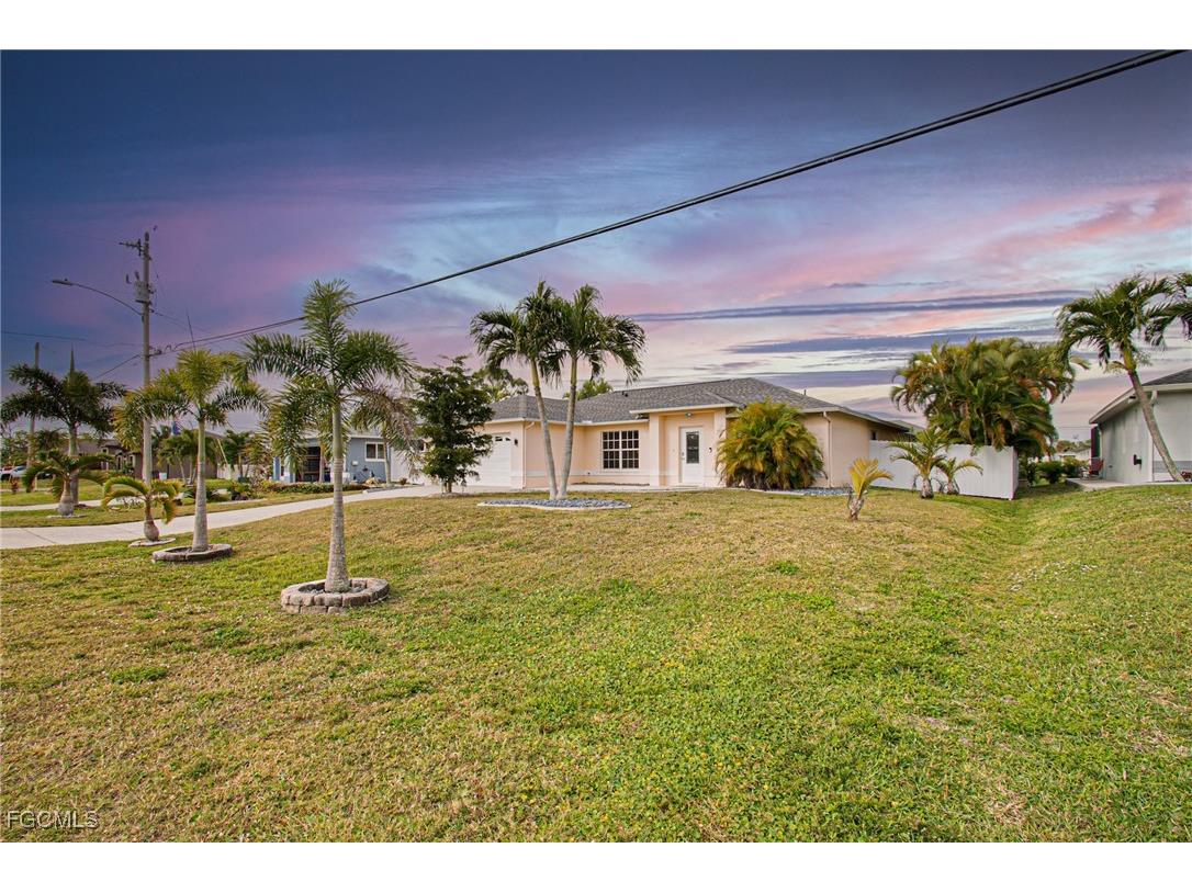 2144 SW 19th Avenue Cape Coral FL 33991 2025026409 image1