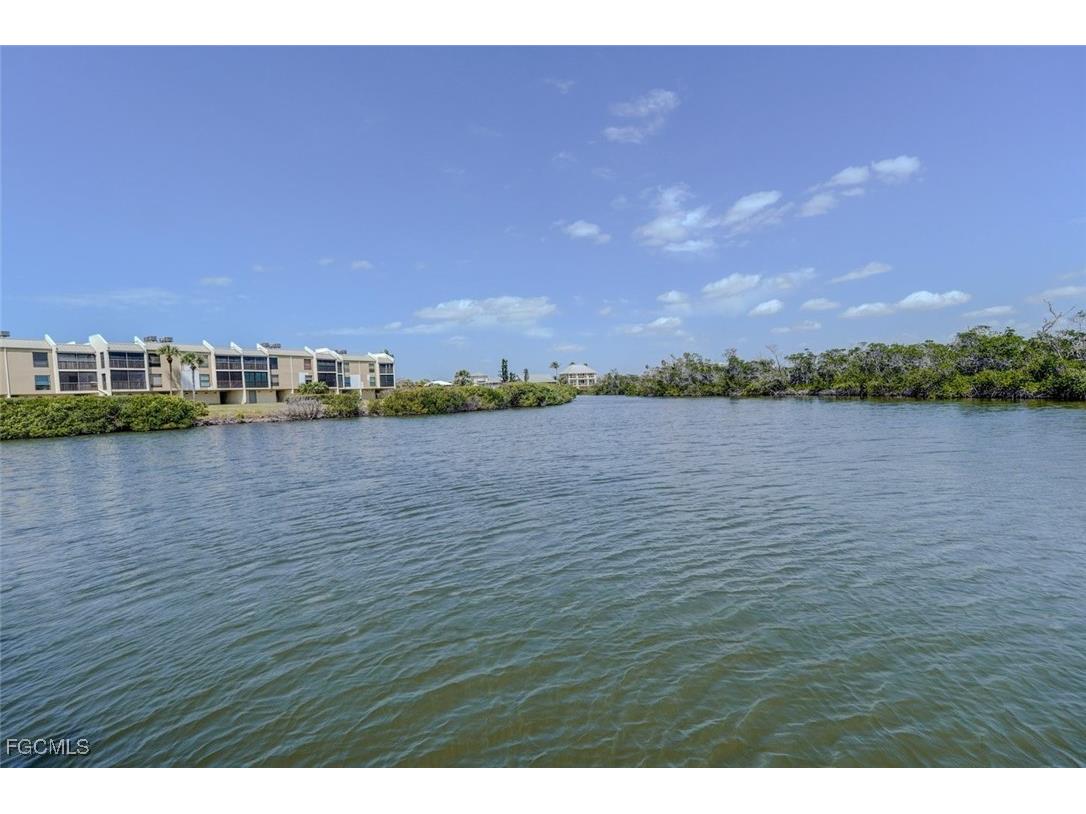 21440 Bay Village Drive #122 Fort Myers Beach FL 33931 2025018148 image1