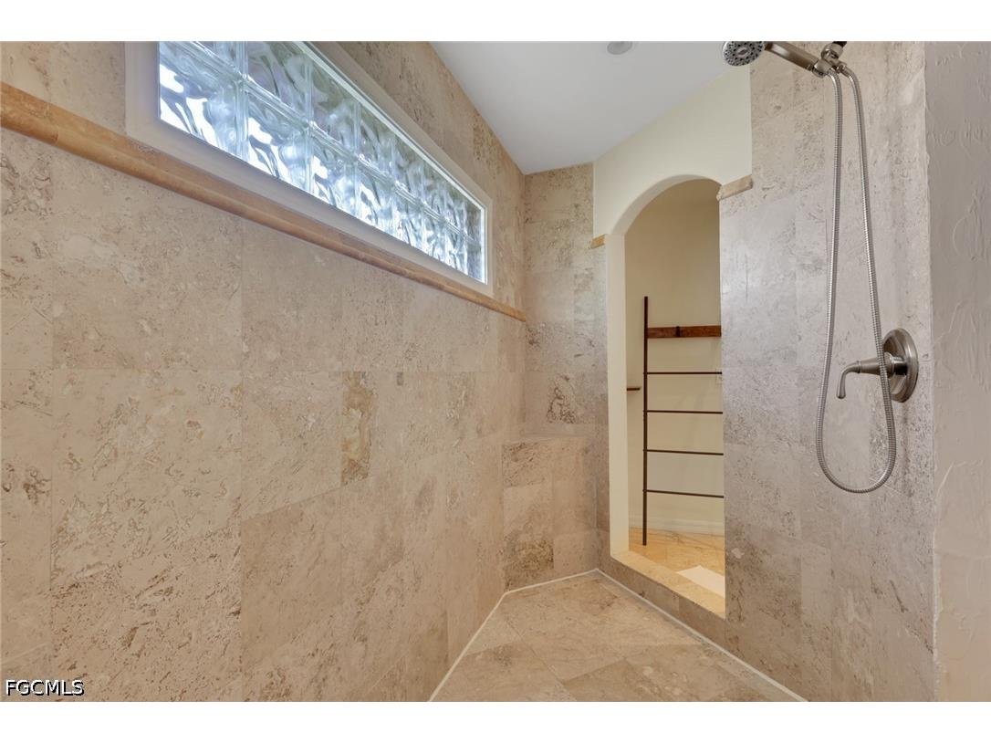 2146 SE 18th Avenue Cape Coral FL 33990 2026019695 image23