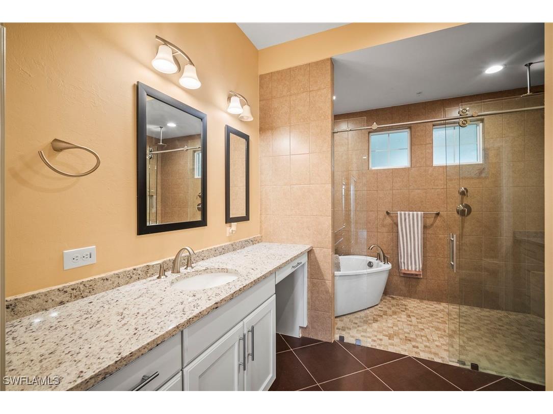 21460 Strada Nuova Circle #B213 Estero FL 33928 225066941 image30