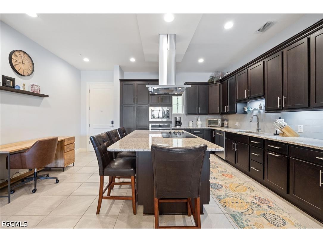 21460 Strada Nuova Circle #B214 Estero FL 33928 2026024631 image4