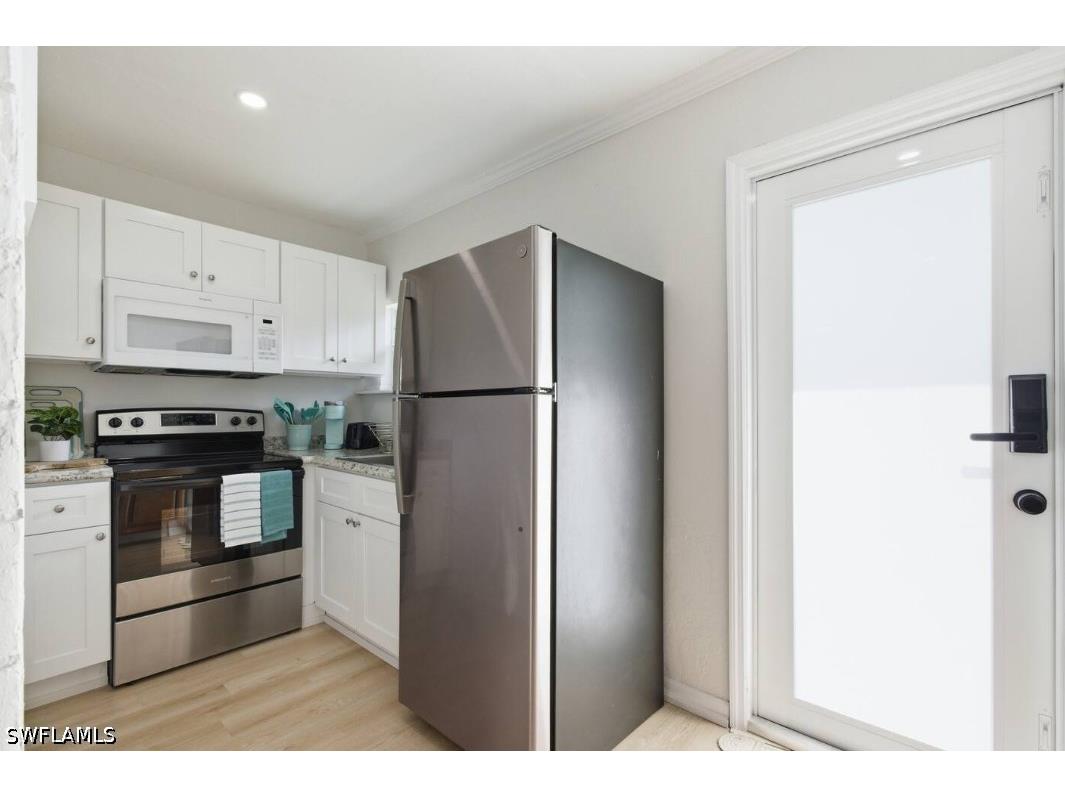 2147 Washington Avenue #A Naples FL 34112 226023008 image8