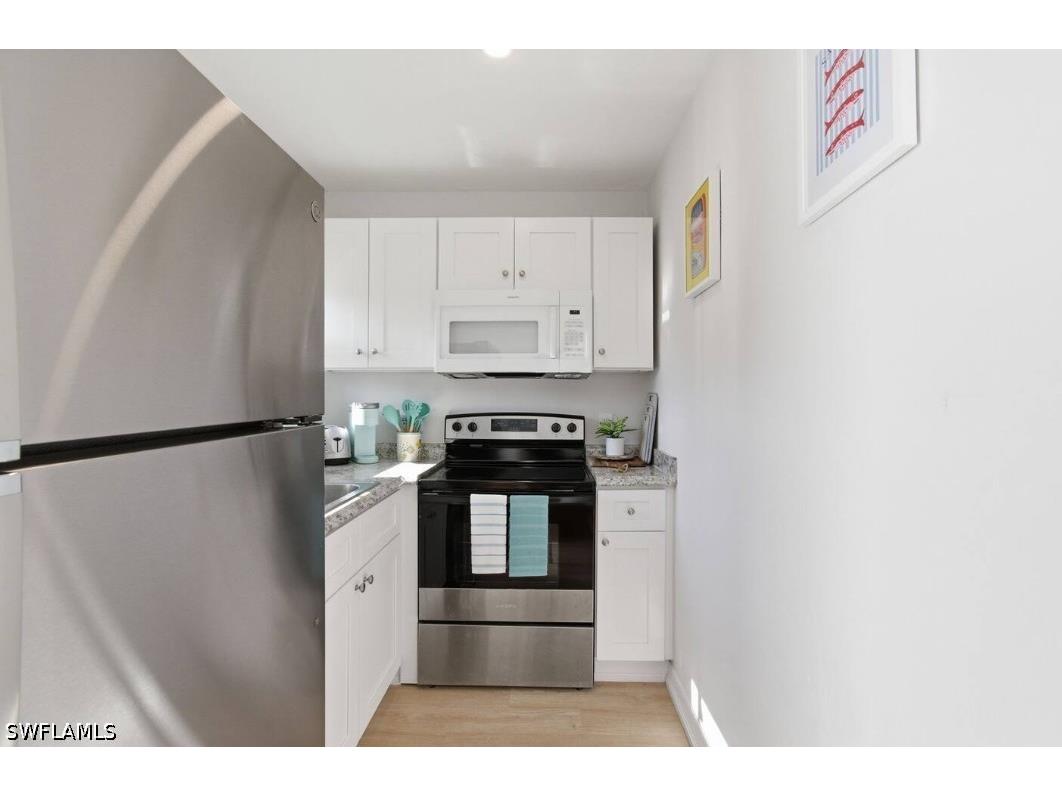 2147 Washington Avenue #B Naples FL 34112 226023009 image7