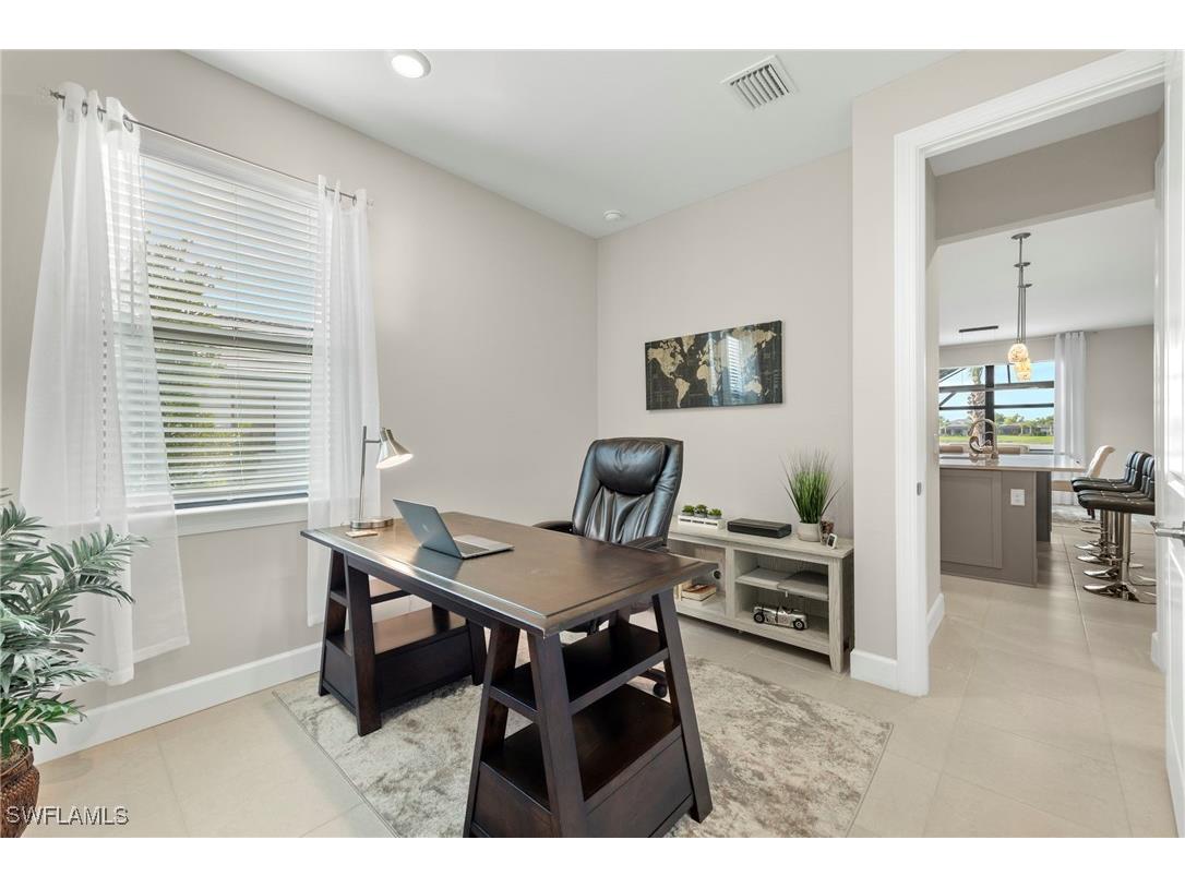 2147 Yellowfin Circle Naples FL 34114 226002616 image10