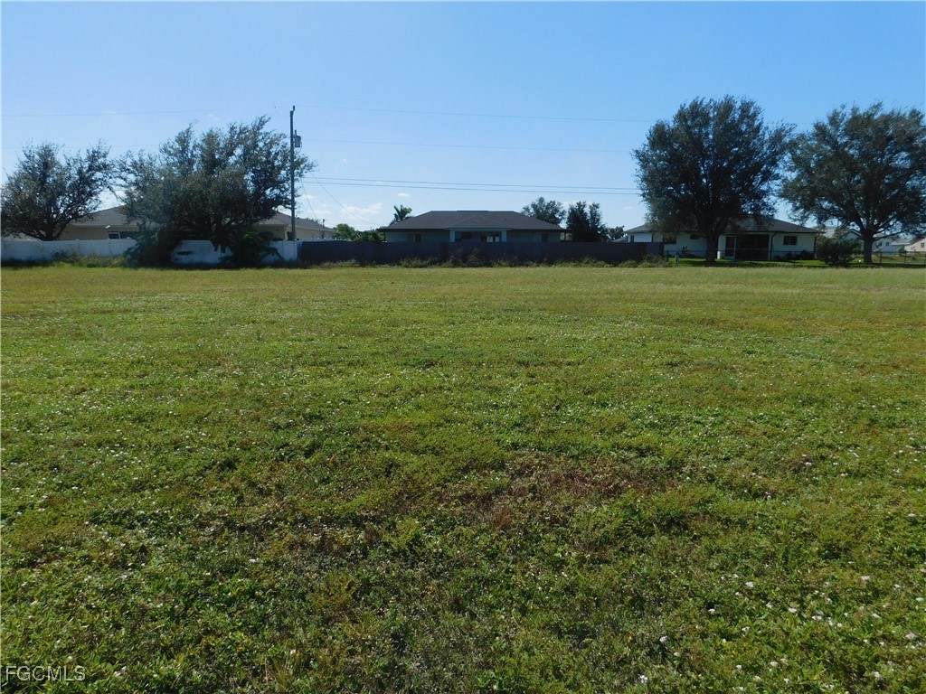 2148 Diplomat Parkway E Cape Coral FL 33909 2025015805 image2