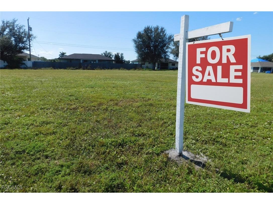 2148 Diplomat Parkway E Cape Coral FL 33909 2025015805 image5