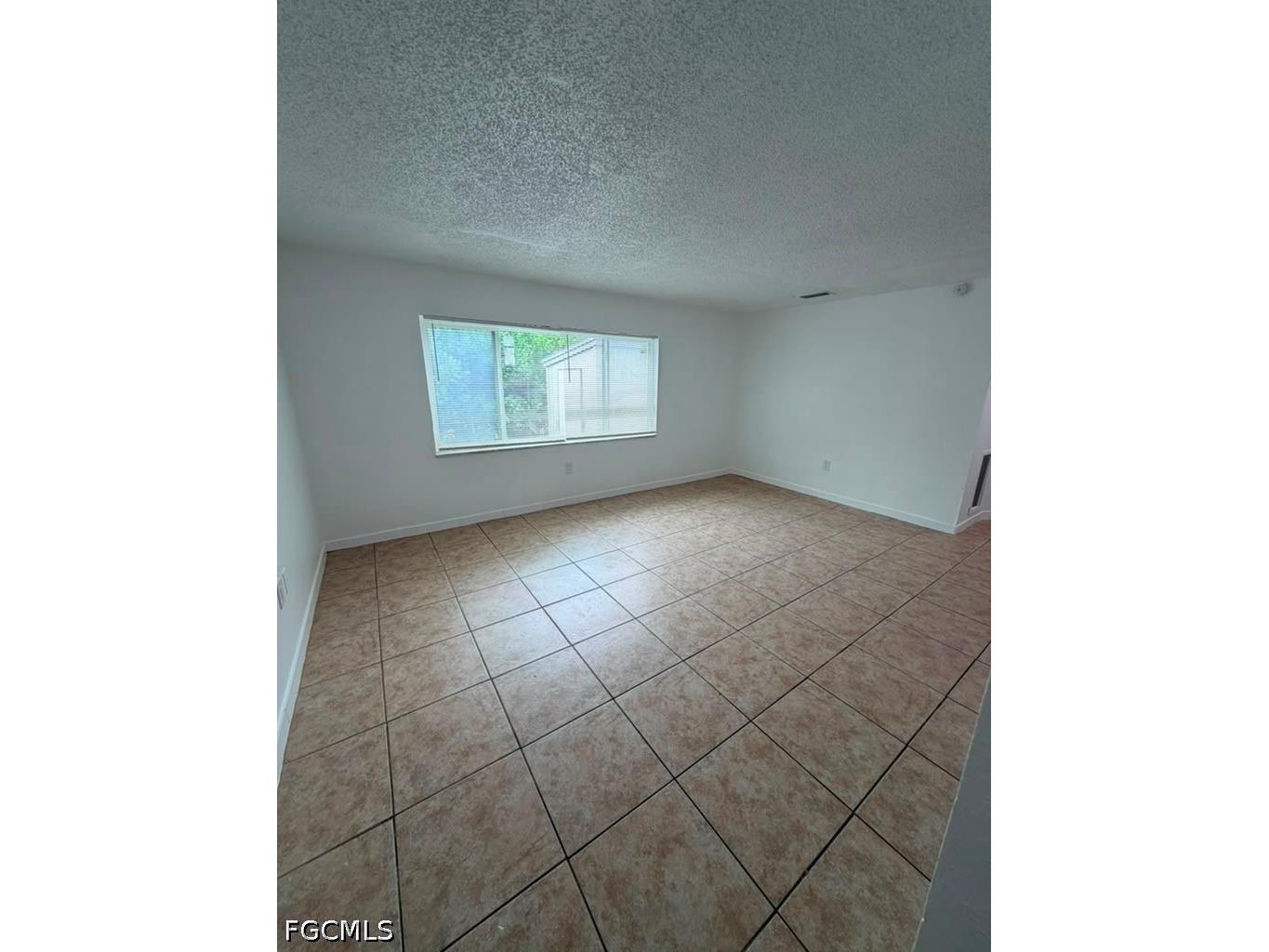 2148 Dora Street #9 Fort Myers FL 33901 2026029074 image10