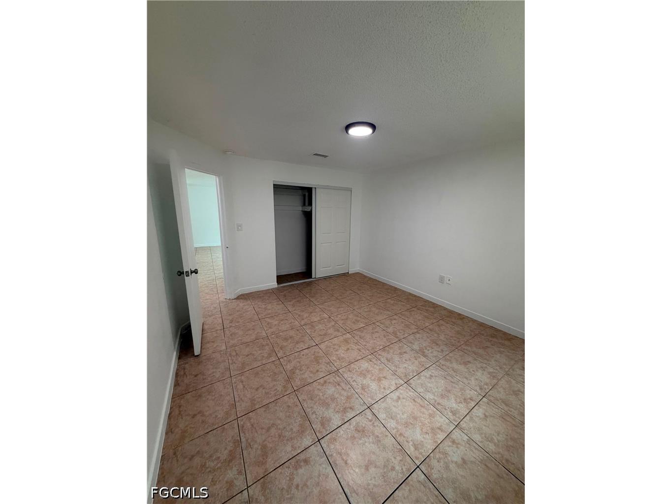2148 Dora Street #9 Fort Myers FL 33901 2026029074 image4