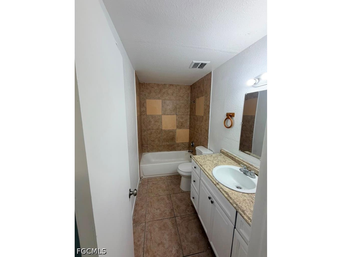 2148 Dora Street #9 Fort Myers FL 33901 2026029074 image8