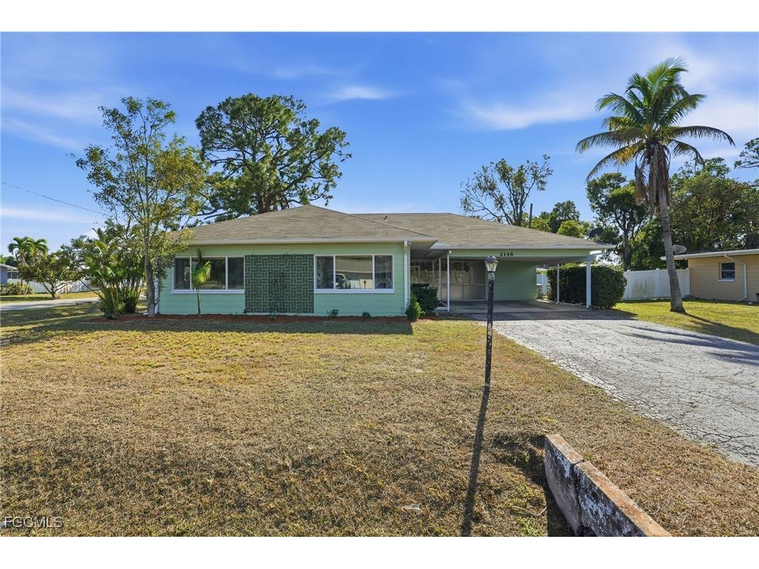 2148 Dover Avenue Fort Myers FL 33907 2026004037 image1