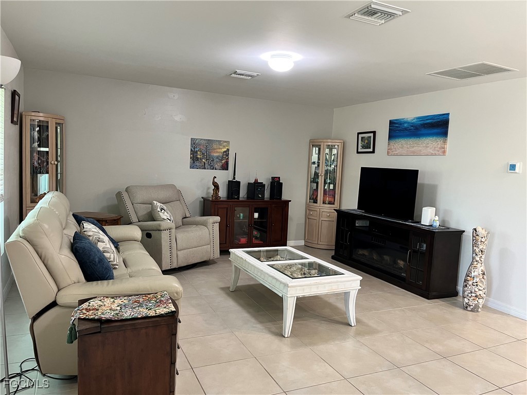 21487 Fairway Avenue Port Charlotte FL 33952 2025004152 image9