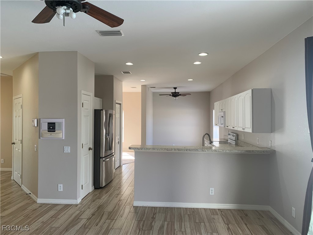 2149 Cape Heather Circle Cape Coral FL 33991 2026005198 image10