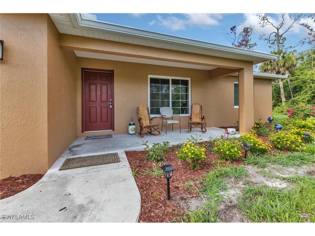 2149 Tropicaire Boulevard North Port FL 34286 224065261 image1