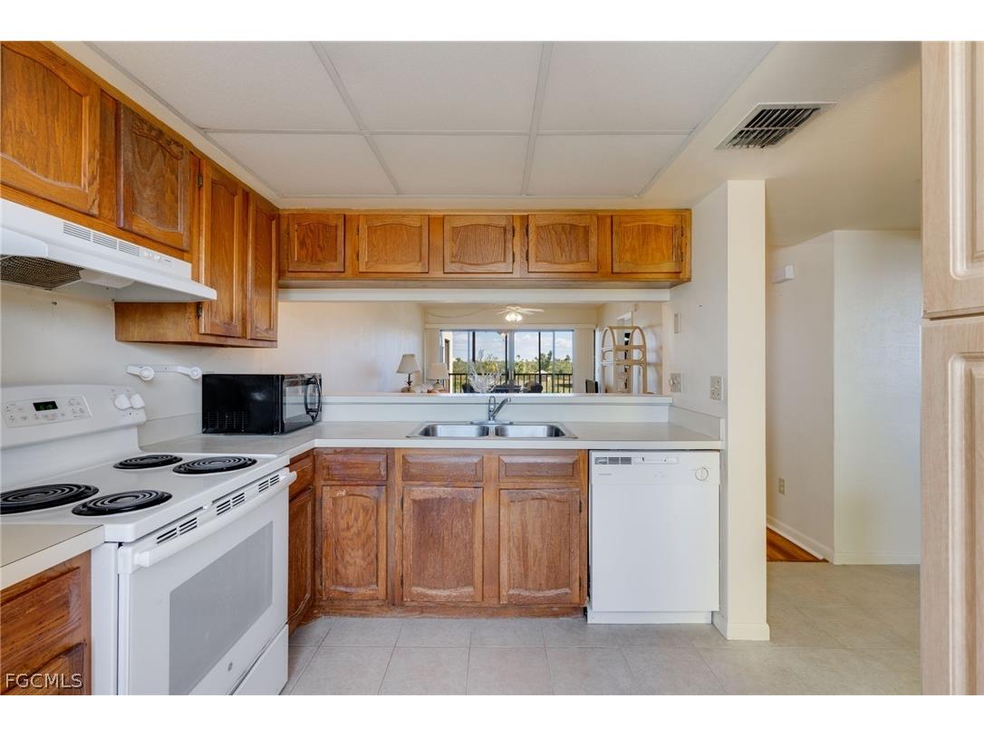 21490 Bay Village Drive #162 Fort Myers Beach FL 33931 2026008180 image7