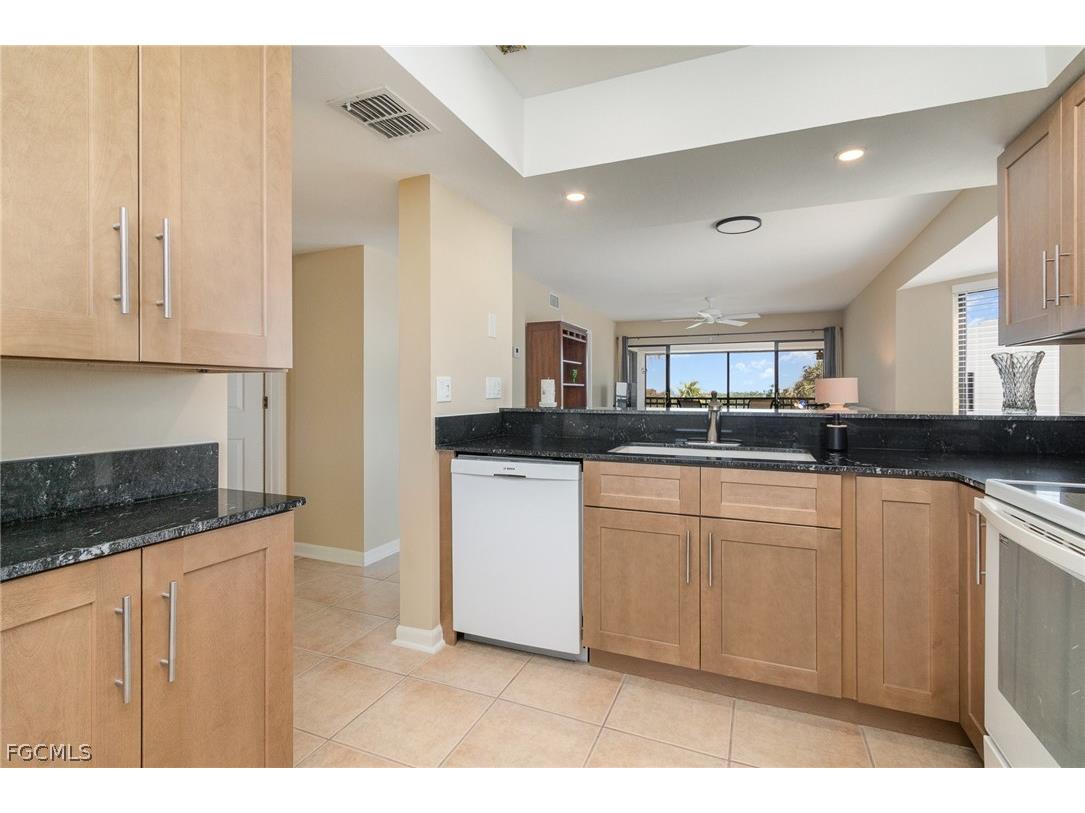 21490 Bay Village Drive #261 Fort Myers Beach FL 33931 2026009915 image11