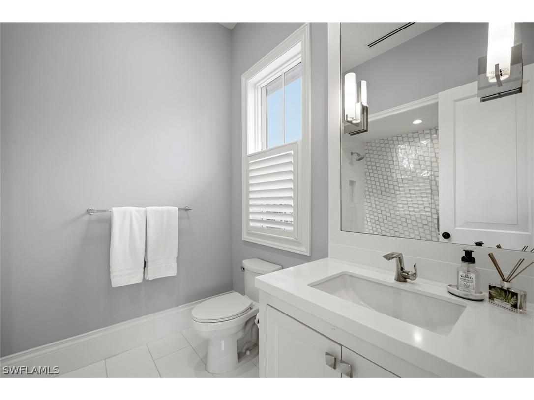 215 3rd Avenue N Naples FL 34102 226010516 image36