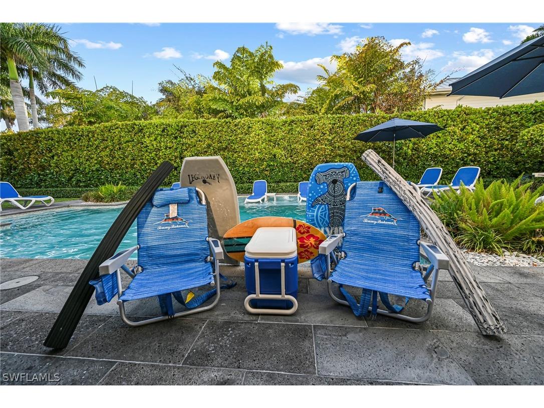 215 3rd Avenue N Naples FL 34102 226010516 image39