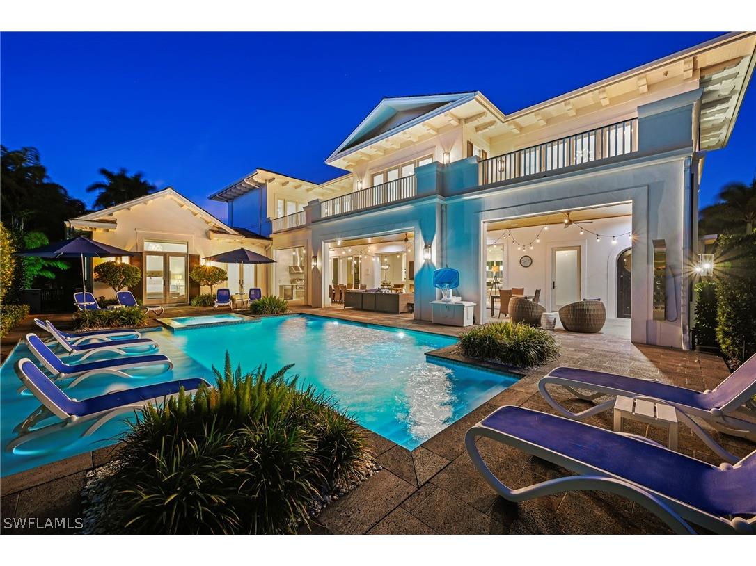 215 3rd Avenue N Naples FL 34102 226010516 image42