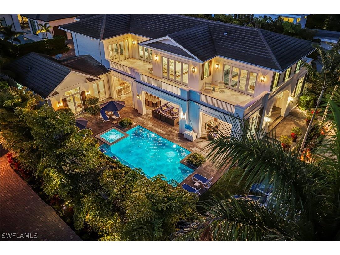 215 3rd Avenue N Naples FL 34102 226010516 image46