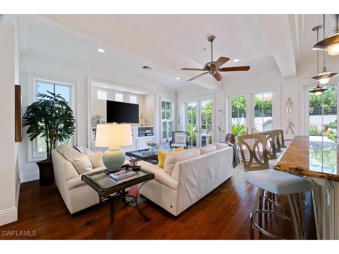 215 5th Street S Naples FL 34102 225077293 image16