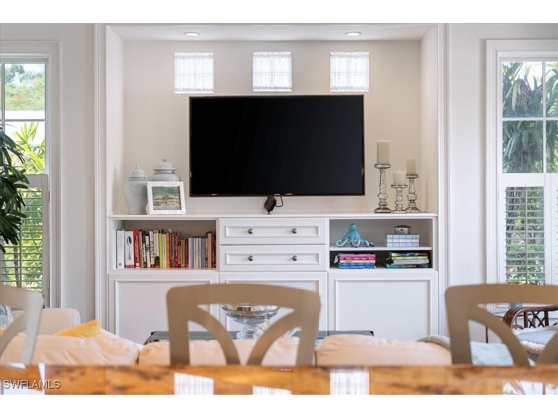 215 5th Street S Naples FL 34102 225077293 image19