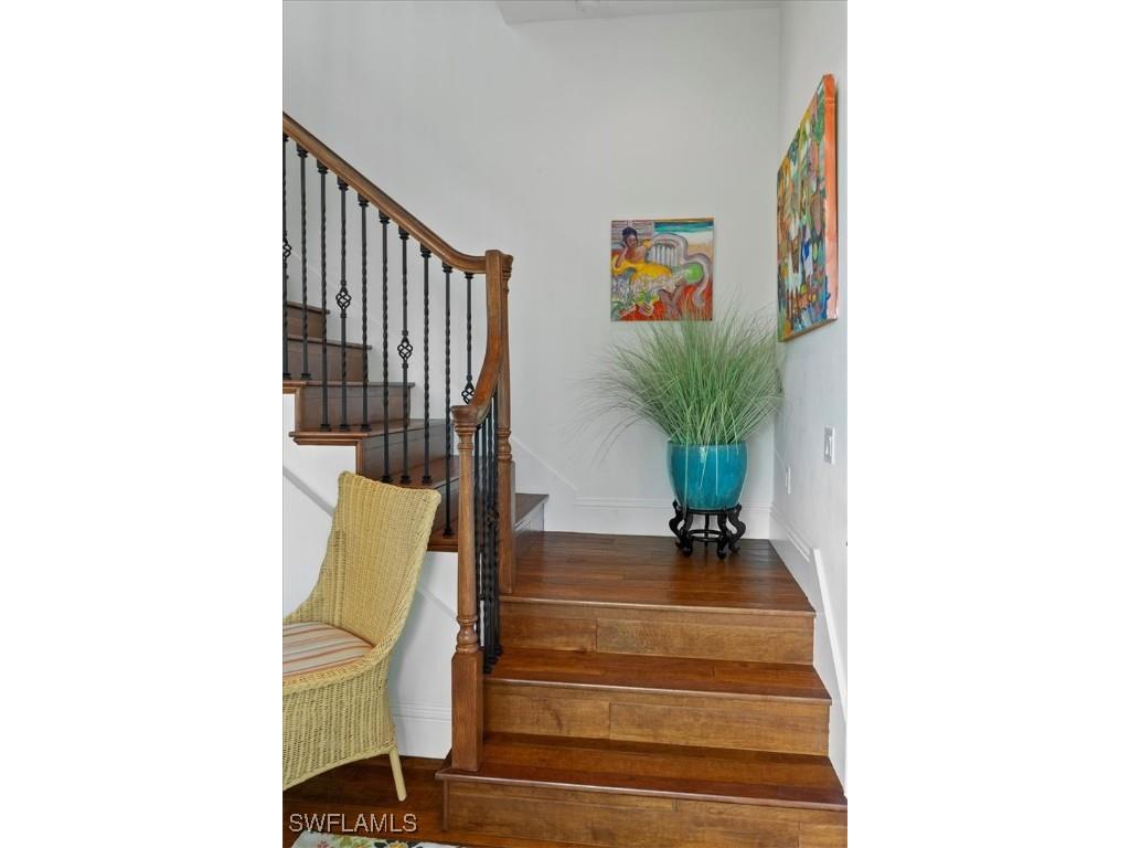 215 5th Street S Naples FL 34102 225077293 image21