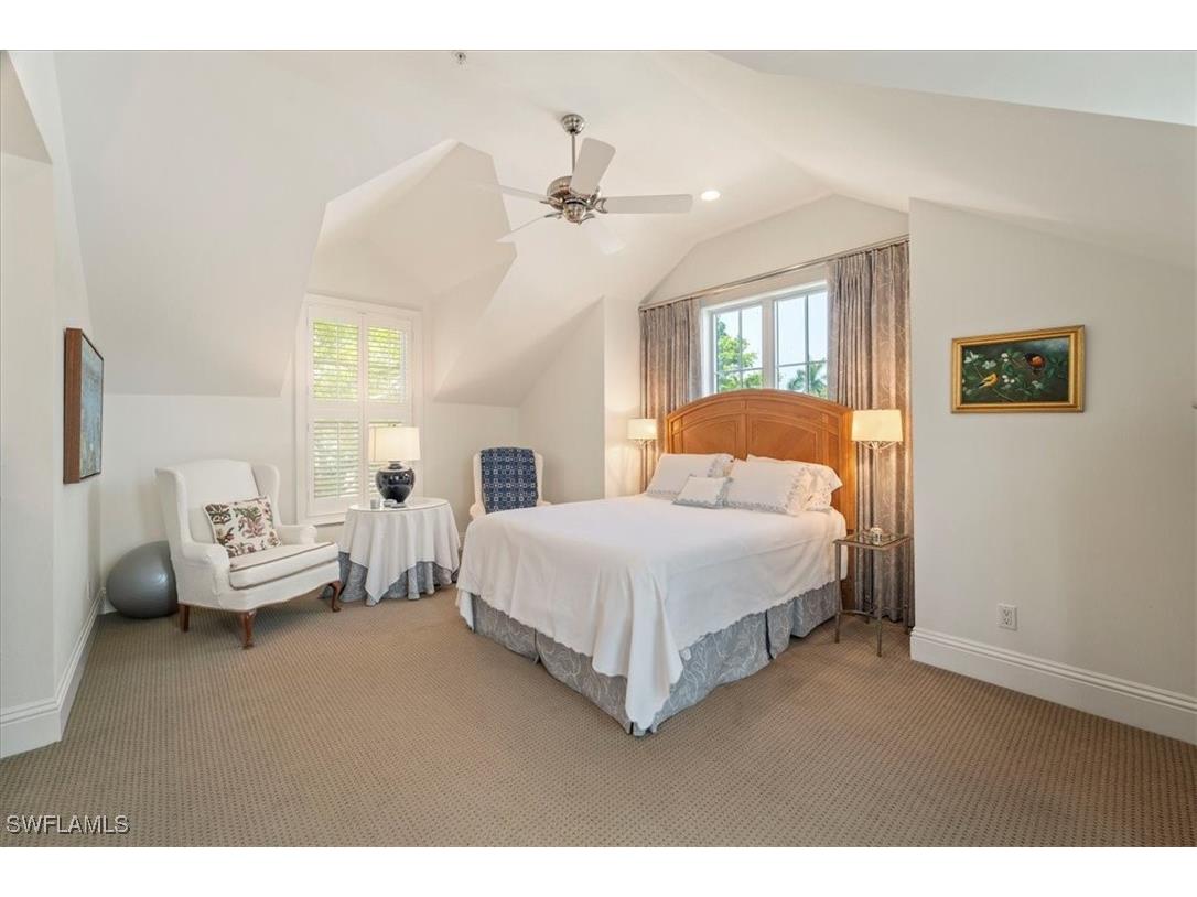 215 5th Street S Naples FL 34102 225077293 image33