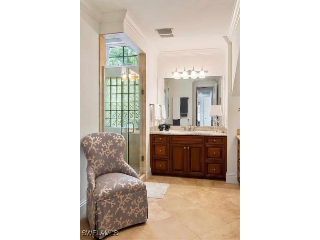 215 5th Street S Naples FL 34102 225077293 image35