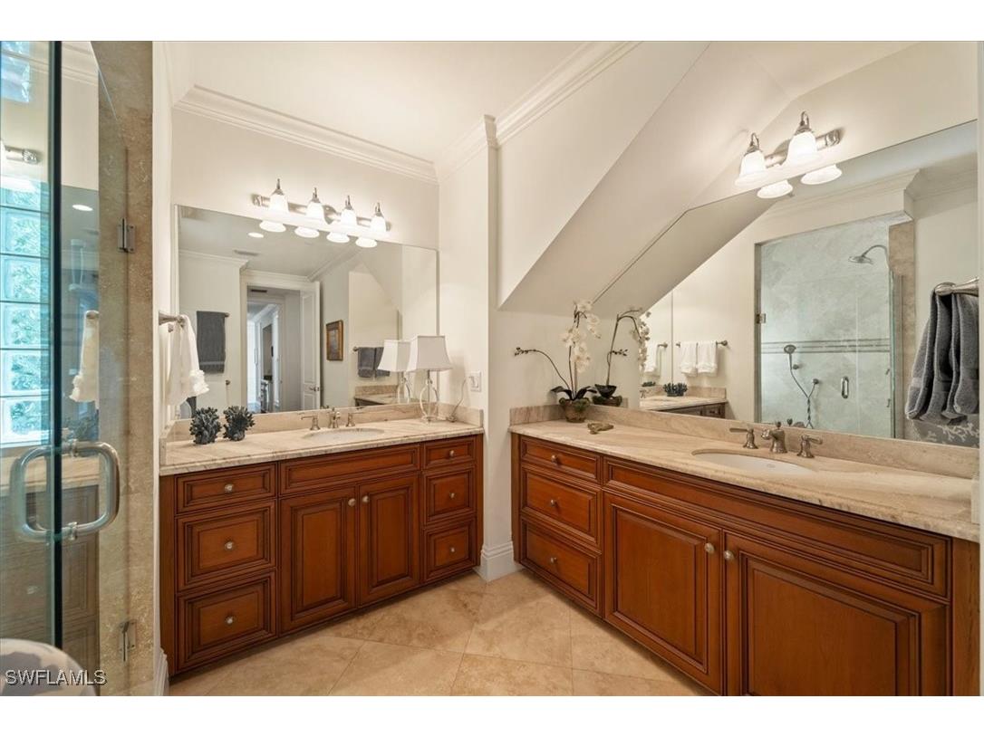 215 5th Street S Naples FL 34102 225077293 image37